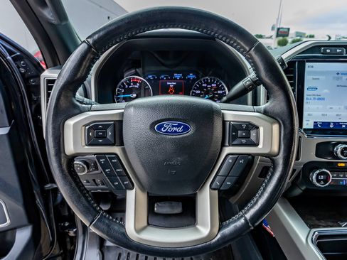 Used 2022 Ford F250 Lariat w/ Lariat Ultimate Package AWD/4WD image 18