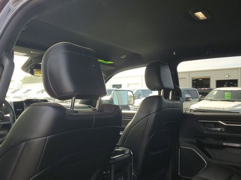 Used 2023 RAM 1500 Laramie image 14