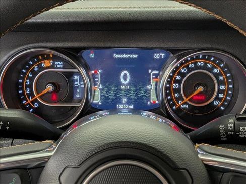 Used 2023 Jeep Wrangler Unlimited Sahara image 15