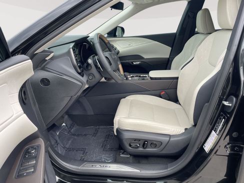 Used 2025 Lexus RX 350 AWD w/ Convenience Package image 20