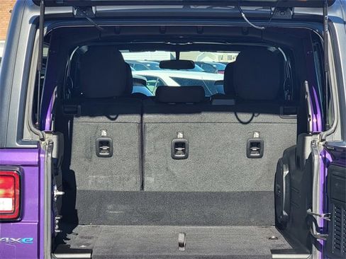 Certified 2023 Jeep Wrangler Unlimited w/ Cold Weather Group image 22