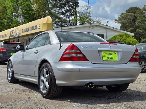 Used 2004 Mercedes-Benz SLK 320 image 4
