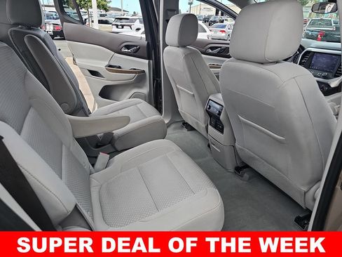 Used 2023 GMC Acadia SLE w/ Driver Convenience Package AWD/4WD image 11
