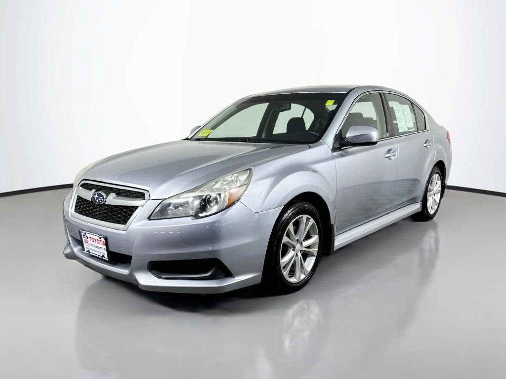 Used 2013 Subaru Legacy 2.5i Premium w/ All-Weather Pkg AWD/4WD image 2