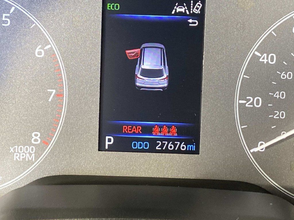 Used 2024 Toyota Corolla Cross AWD Hybrid image 19