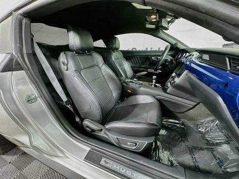 Used 2015 Ford Mustang GT Premium RWD image 33