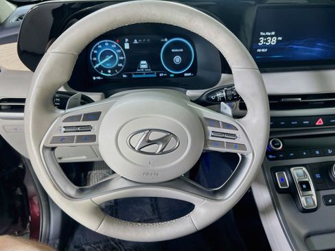 Used 2024 Hyundai Palisade Limited AWD/4WD image 11