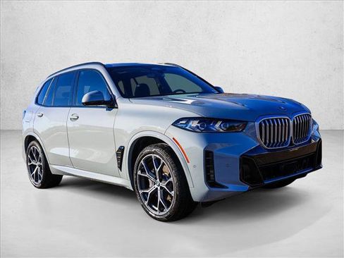 New 2026 BMW X5 xDrive40i w/ M Sport Package image 3