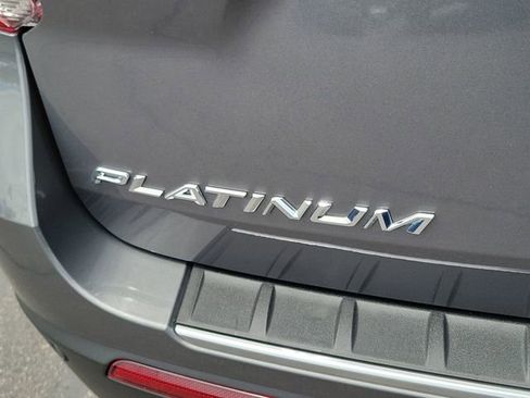 Certified 2022 Ford Explorer Platinum w/ Equipment Group 601A AWD/4WD image 24