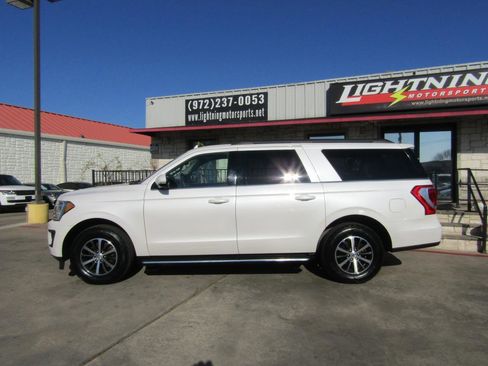 Used 2019 Ford Expedition Max XLT w/ Equipment Group 202A image 2