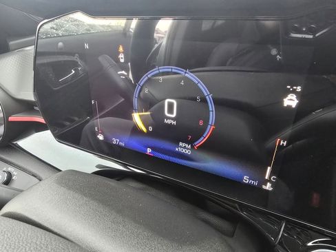 New 2026 Chevrolet Trax RS FWD image 12