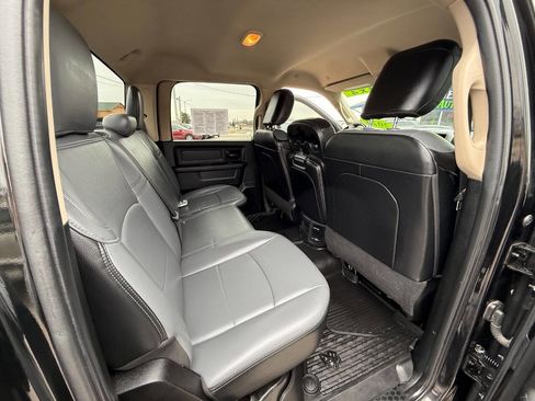 Used 2020 RAM 2500 Tradesman w/ Chrome Appearance Group image 18