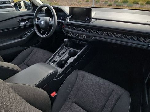 Used 2025 Honda Accord SE image 15