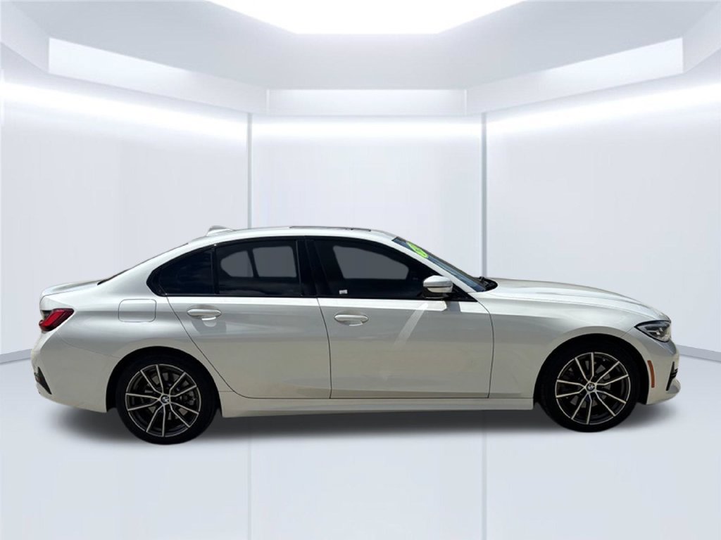 Used 2022 BMW 330i Sedan w/ Premium Package RWD image 4