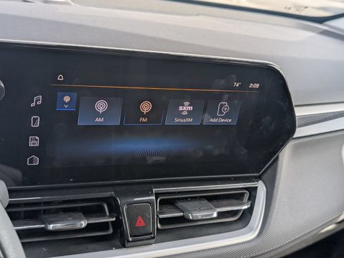 Used 2024 Chevrolet TrailBlazer LT w/ Driver Confidence Package FWD image 9