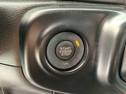 Used 2021 Jeep Wrangler Sport AWD/4WD image 22