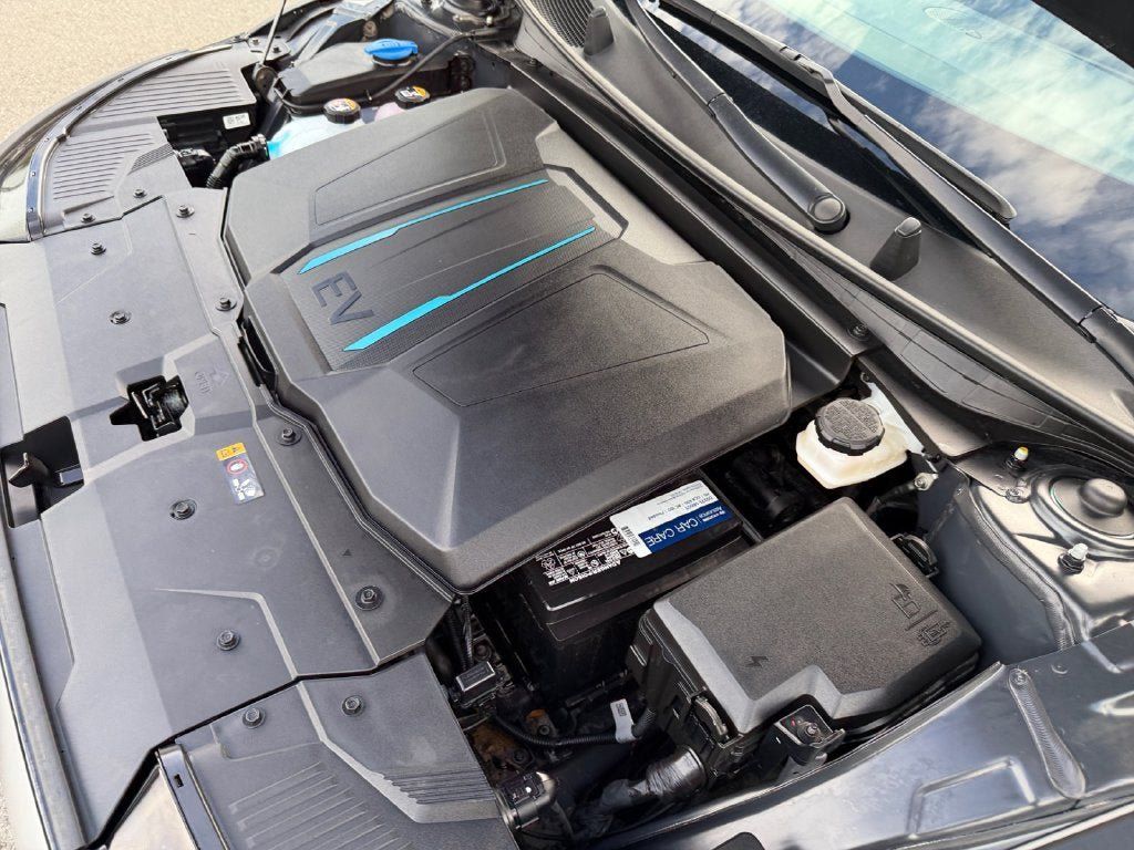 Certified 2024 Hyundai Ioniq 5 SEL AWD/4WD image 31