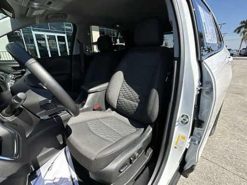 Used 2020 Chevrolet Equinox LT image 19