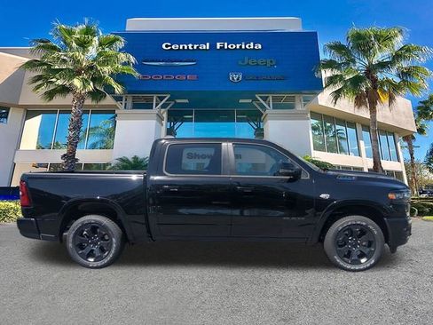 New 2026 RAM 1500 4x4 Crew Cab image 4