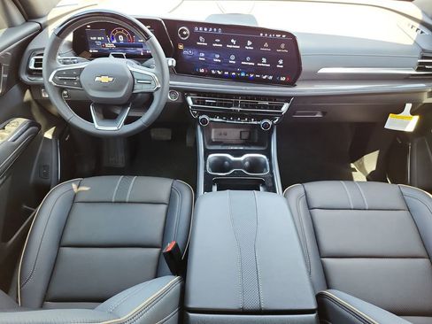 New 2026 Chevrolet Traverse High Country FWD image 13