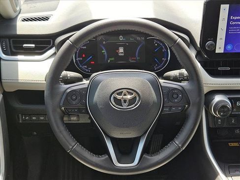 Used 2023 Toyota RAV4 XLE Premium AWD/4WD image 15