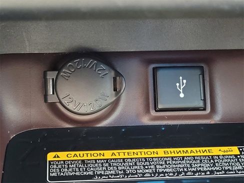 Used 2021 Toyota RAV4 Limited image 20