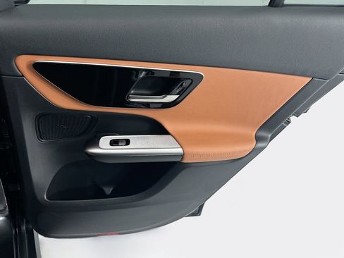 Certified 2026 Mercedes-Benz GLC 300 image 25
