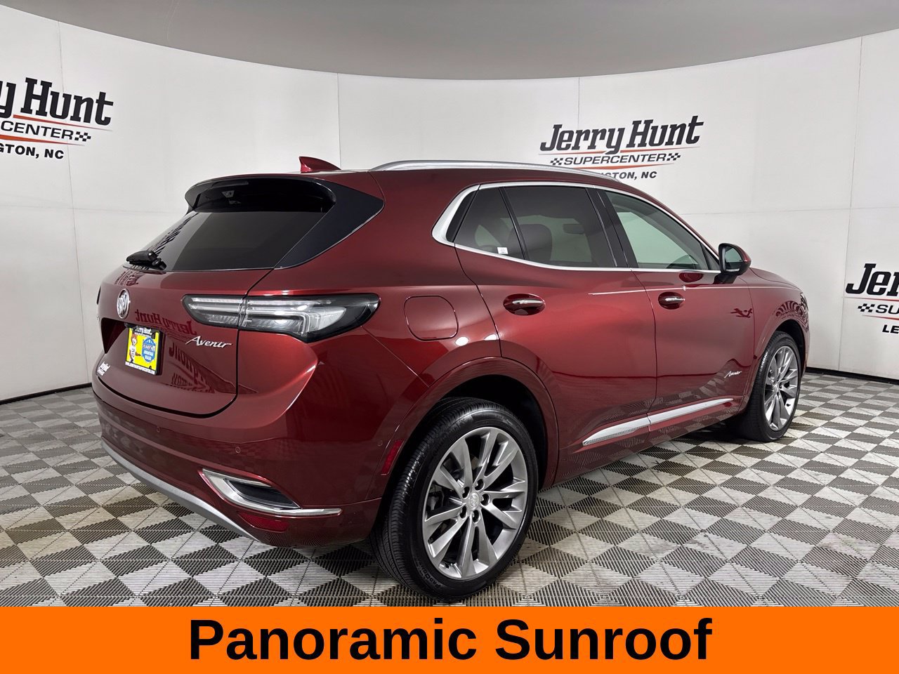 Used 2021 Buick Envision Avenir w/ Technology Package II AWD/4WD image 5