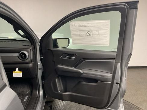 New 2026 Chevrolet Colorado LT w/ LT Convenience Package AWD/4WD image 23