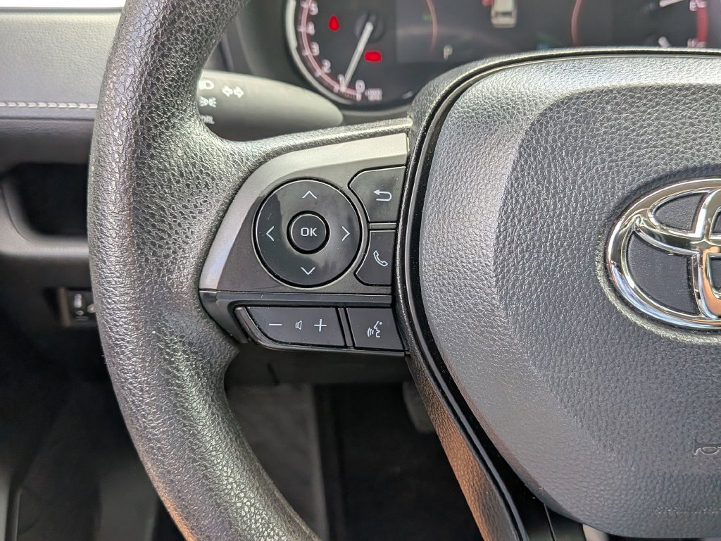 Used 2023 Toyota RAV4 LE AWD/4WD image 22