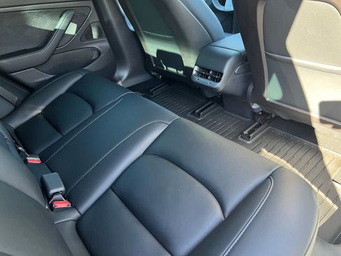 Used 2020 Tesla Model 3 Long Range image 19