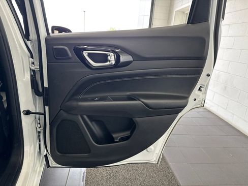 Used 2022 Jeep Compass High Altitude AWD/4WD image 45