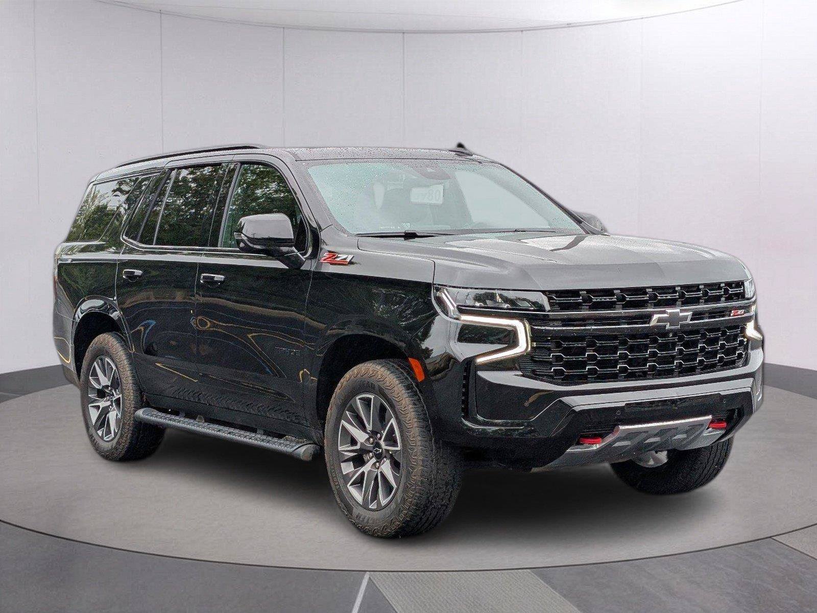 Used 2024 Chevrolet Tahoe Z71 w/ Luxury Package AWD/4WD image 9