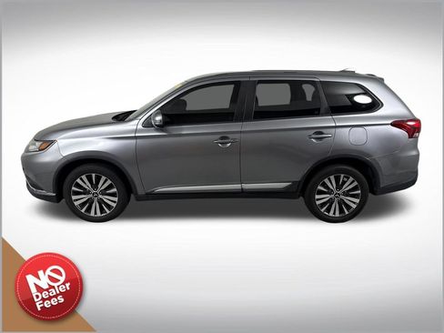 Used 2019 Mitsubishi Outlander AWD image 5