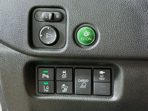 Used 2018 Honda Ridgeline RTL-E image 26