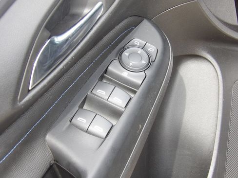 Used 2025 Buick Envista Sport Touring FWD image 11