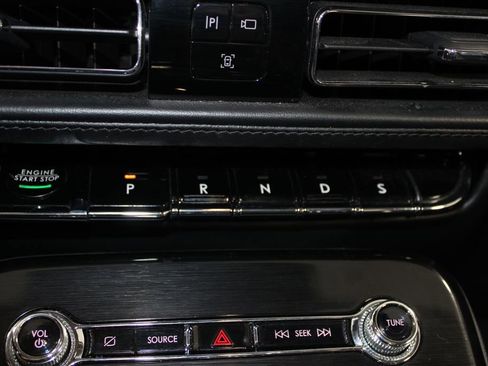 Used 2022 Lincoln Nautilus Reserve image 45