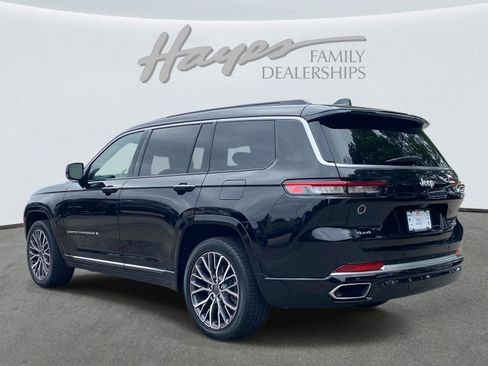 Used 2025 Jeep Grand Cherokee L Summit AWD/4WD image 9