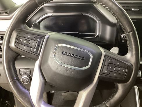 Used 2022 GMC Sierra 1500 Denali AWD/4WD image 16