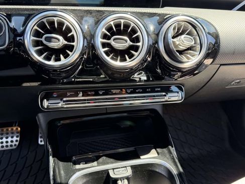 Used 2021 Mercedes-Benz CLA 35 AMG 4MATIC image 20
