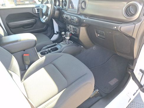 Used 2020 Jeep Gladiator Sport w/ Quick Order Package 24S image 35