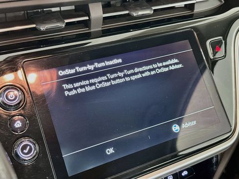 Used 2023 Chevrolet Bolt EUV LT w/ Convenience Package FWD image 14
