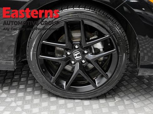 Used 2025 Honda Civic Sport image 31