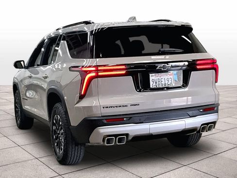 Used 2026 Chevrolet Traverse Z71 w/ LPO, Floor Liner Package AWD/4WD image 15