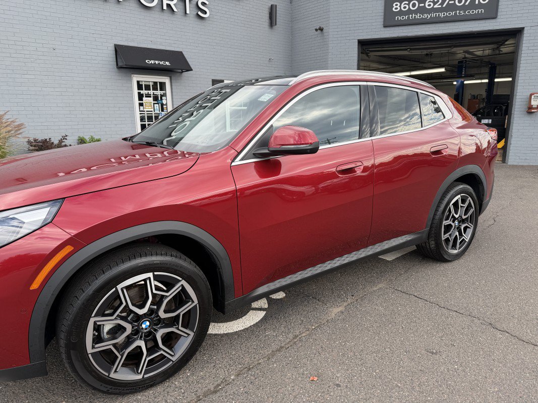 Used 2025 BMW X2 xDrive28i w/ Premium Package AWD/4WD image 12