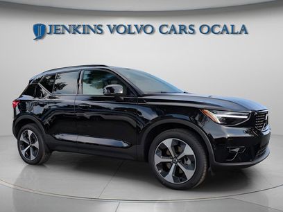 New 2025 Volvo XC40 B5 Plus w/ Protection Package Premier