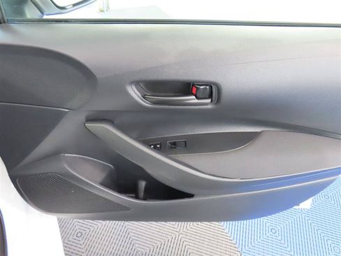 Used 2026 Toyota Corolla LE FWD image 33
