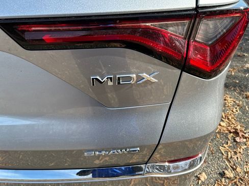 New 2026 Acura MDX SH-AWD image 9
