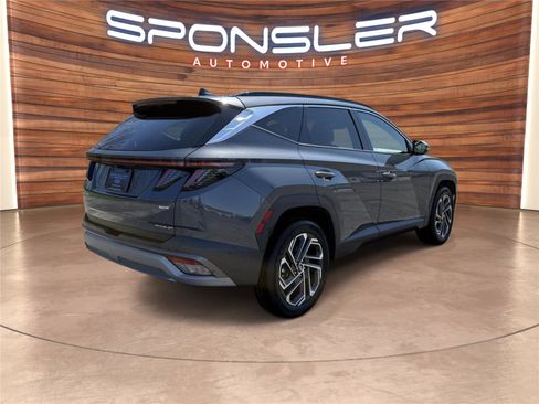 Used 2025 Hyundai Tucson Limited image 7