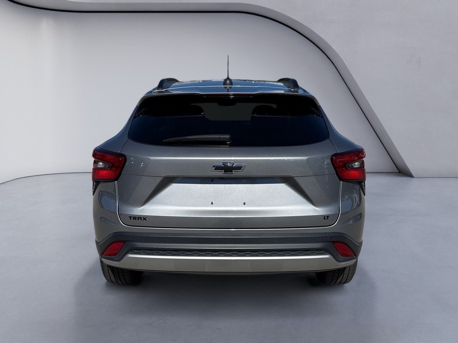 Used 2024 Chevrolet Trax LT w/ LT Convenience Package FWD image 4